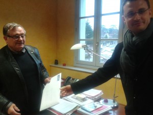 remise pétition_25 mars 2015